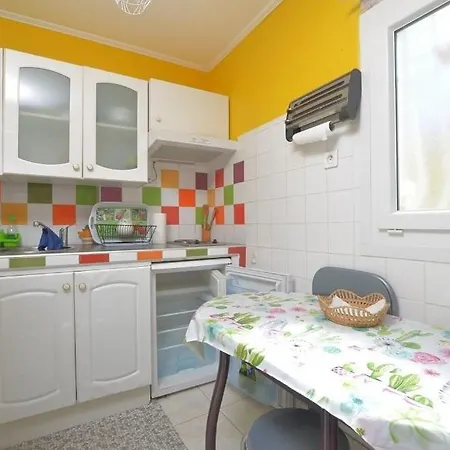 Impasse Madame, 200m - Proche Centre Apartamento